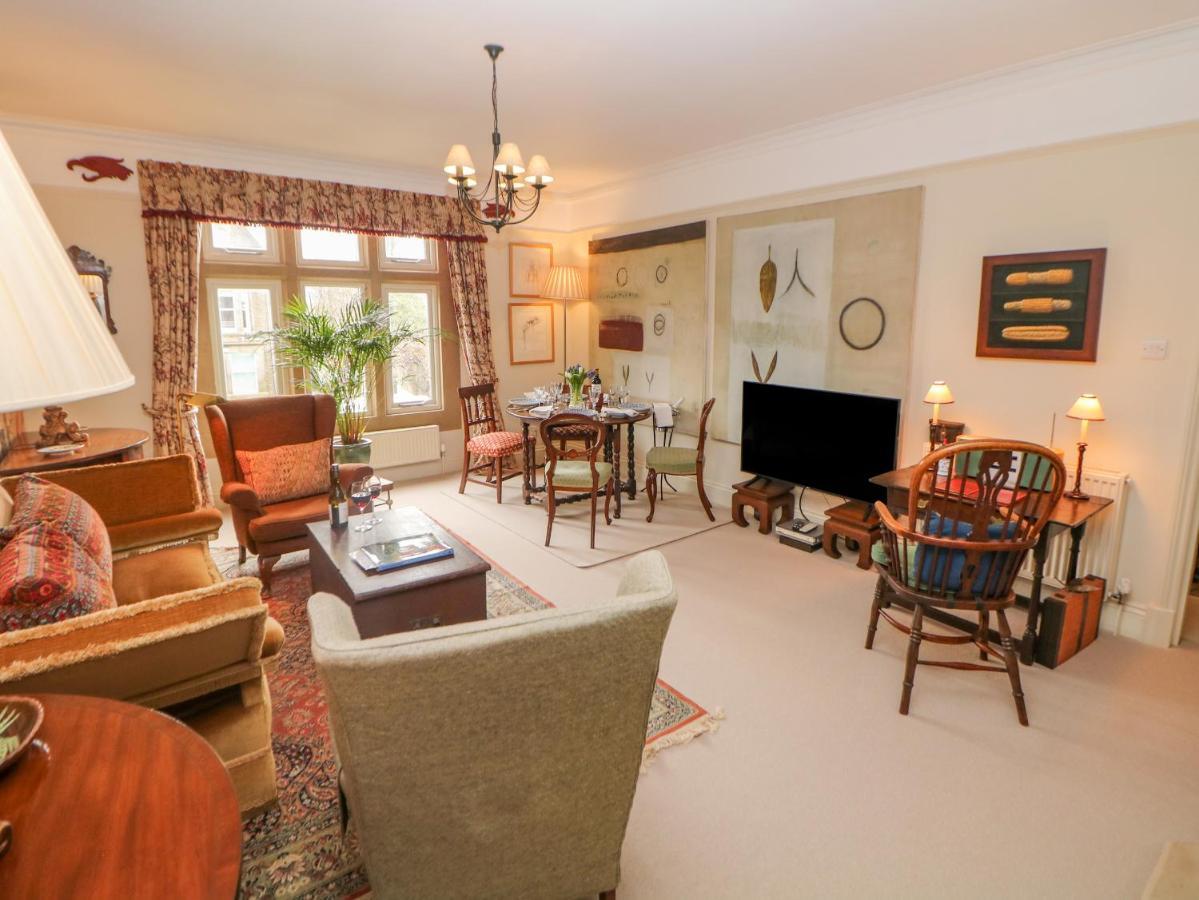 Flat 3 Haslemere Apartment Бъкстън Екстериор снимка