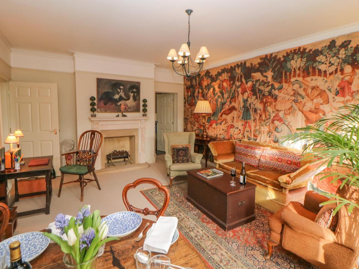 Flat 3 Haslemere Apartment Бъкстън Екстериор снимка