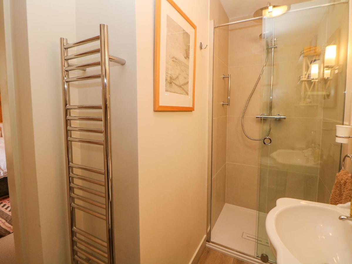 Flat 3 Haslemere Apartment Бъкстън Екстериор снимка