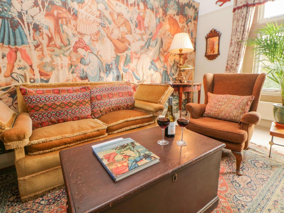 Flat 3 Haslemere Apartment Бъкстън Екстериор снимка