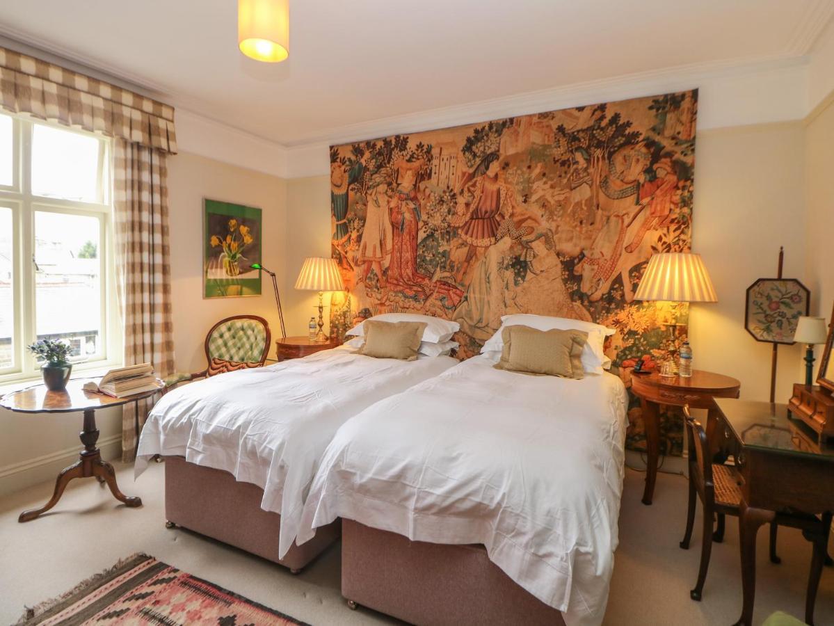Flat 3 Haslemere Apartment Бъкстън Екстериор снимка
